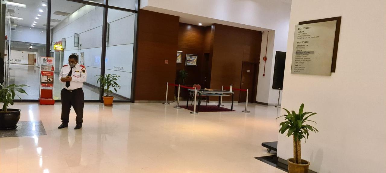 Raymond Suites At Berjaya Times Square Kuala Lumpur Buitenkant foto
